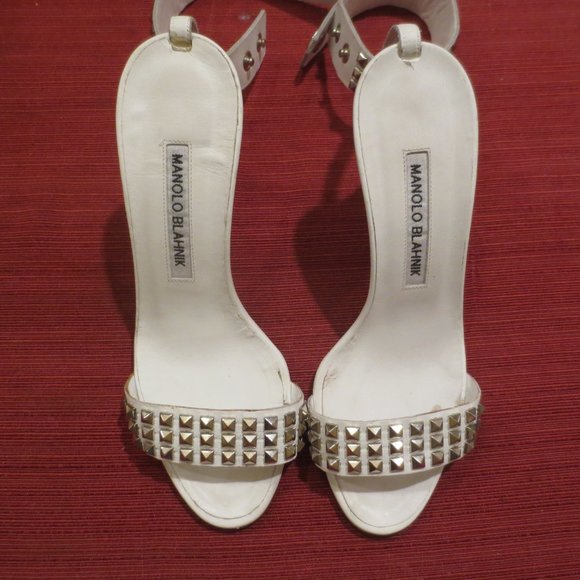 Sexy MANOLO BLAHNIK White Leather Studded Ankle Cuff High Heel Sandals - Picture 9 of 10